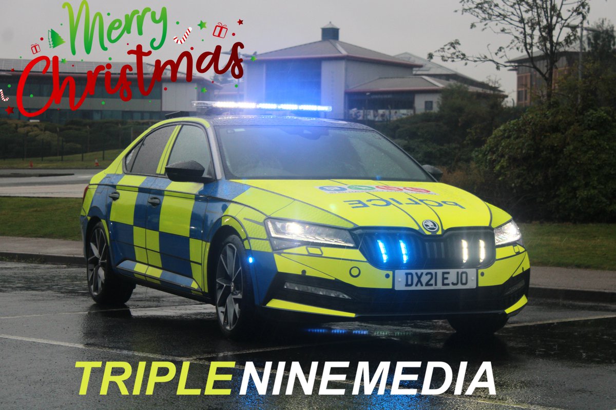 TripleNineMedia's tweet photo. Wishing everyone a very Merry Christmas and a Happy New Year this season! #MerryChristmas #NewYear2025 https://t.co/uCWHb9PKru