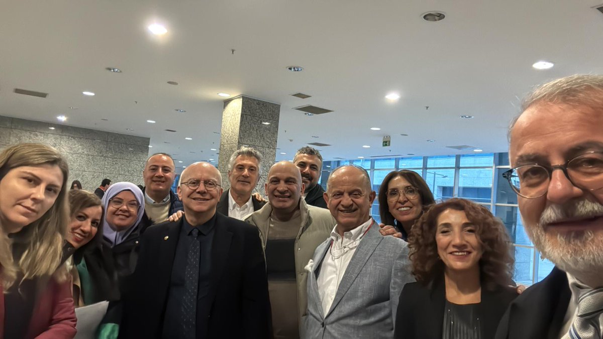 Serbest hekimlerin özel hastanelerde ameliyat yapmalarını kısıtlayan 6 Ekim 2022 ve 7 Ocak 2023  tarihli Özel Hastaneler Yönetmeliği ile hukuki mücadelemiz sürüyor. Bugün Derneğimizin açtığı  davanın duruşması için  Danıştay’dayız. 
Birleştik, hak arıyoruz…
#6ekimyönetmeliği