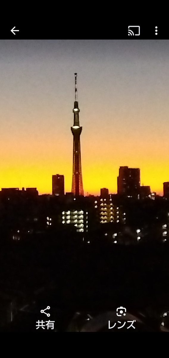 hXWSTs3's tweet photo. 皆様おはようございます、今朝のスカイツリーです、今日も快晴です、個室も今日までです😅😅😅 https://t.co/KgY4iszyYW