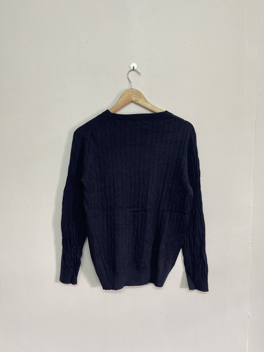JianshuStore's tweet photo. ♞ BLACK NUMBER
สเวตเตอร์ไหมพรมลายเปียทั้งตัว สีพื้นกรม ผ้านิ่มไม่หนามากใส่สบาย แขนจั้มชายจั้ม

❆ รอบอก 38” ยืดได้ถึง 44”ยาว 25”

150.-

#โล๊ะตู้ #ส่งต่อเสื้อผ้า #เสื้อกันหนาว #เสื้อไหมพรม #เสื้อไหมพรมวินเทจ #เสื้อแขนยาว #สเวตเตอร์ #เสื้อกันหนาวมือสอง #ไหมพรมวินเทจ #เสื้อคลุม https://t.co/kJyKfcKVvZ