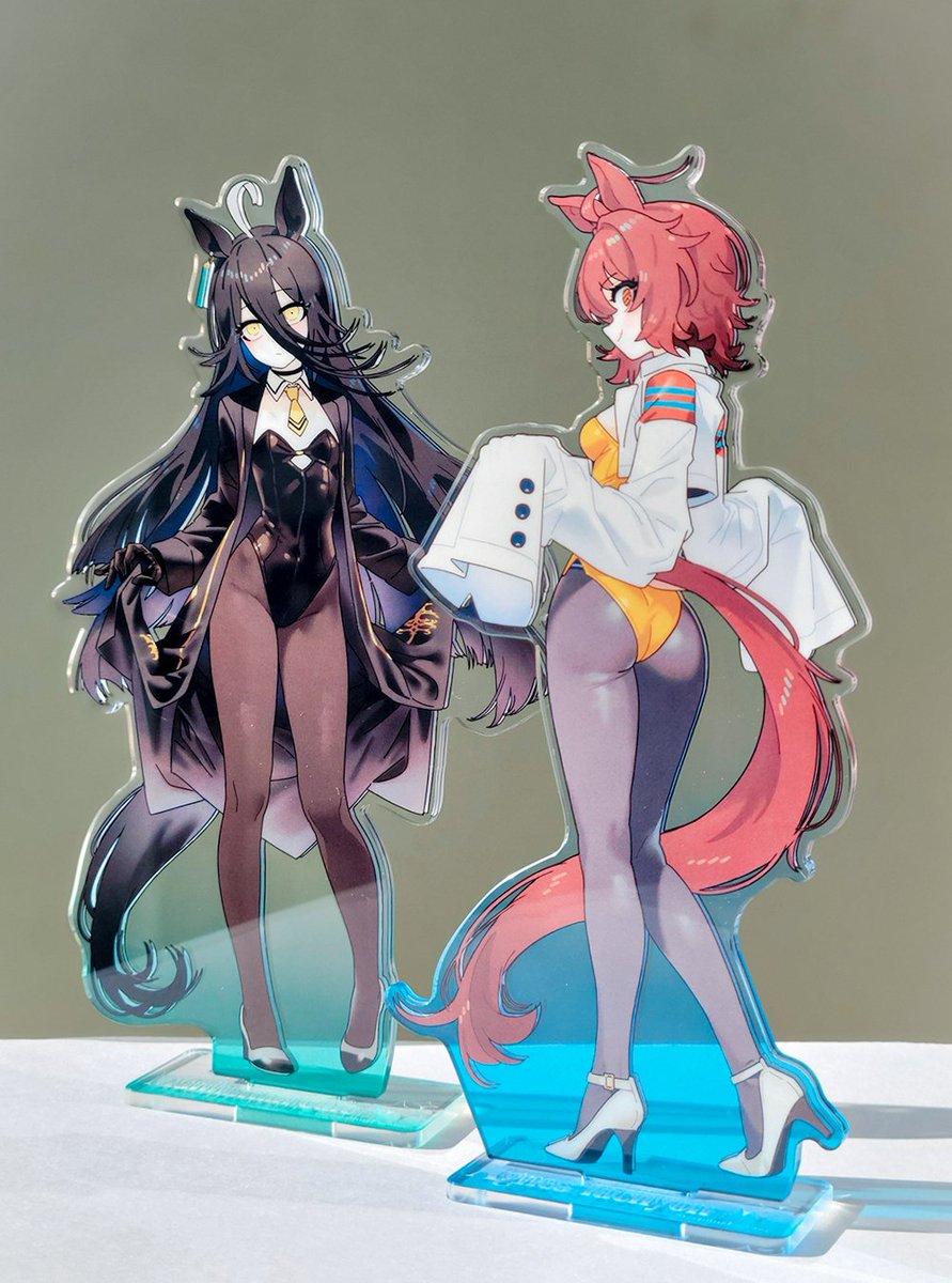 今度のC105に持参予定のアクリルスタンドの実物写真です。