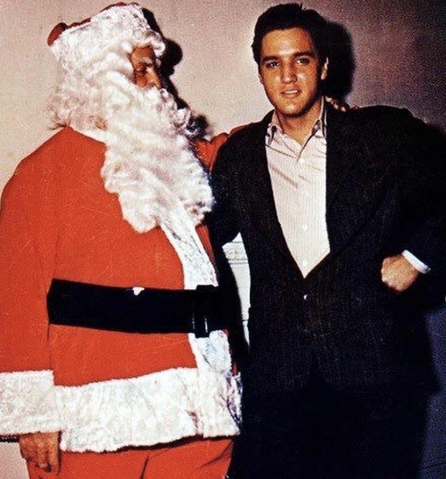 TWright_GenomeX's tweet photo. 18/ Santa Faces Model Validation 🎅🧐
We validated our approach by demonstrating our #SVM could distinguish faces of
#ElvisPresley vs #ElvisPresleyImpersonators🕺
Accuracy 0.81 | Precision 0.81 | Recall 0.87
📊AUC 0.94 (p< 0.001)
#OpenFace
#FacialRecognition
#SantaScience https://t.co/eLkTkFH4pM