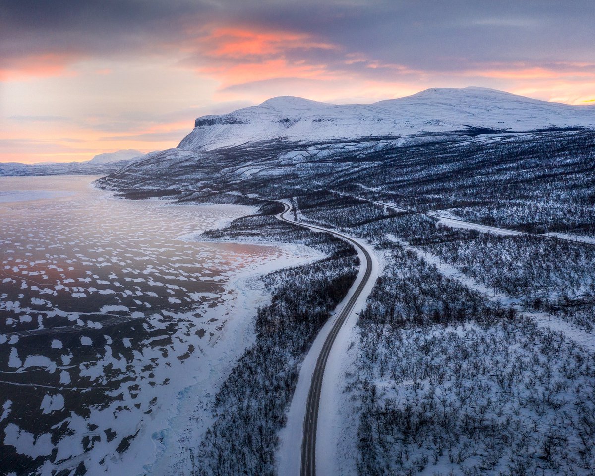 Merry Christmas everyone! 🎄✨
📍 Abisko, Swedish Lapland