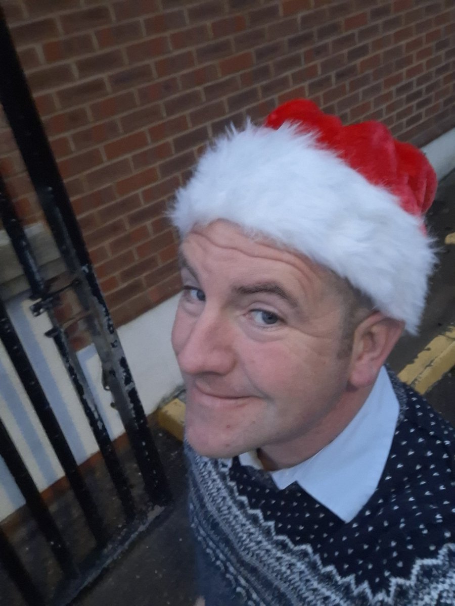 Festive Matt! 

Join me n Steve at The Swan Beaconsfield tonight from 10pm!!