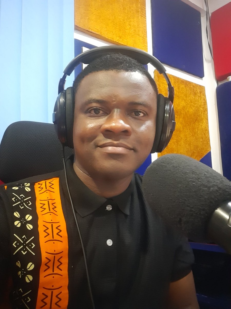 EricVondee1's tweet photo. And work has started...
#EricVondee #Radio #MyHomeTeacher #Entrepreneur https://t.co/2Kq3nTfqT9
