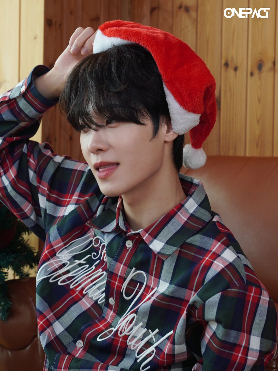 onepact_'s tweet photo. [ONE&amp;BEHIND♥]        

𖢔꙳𐂂𖥧˖* 𝙼𝚎𝚛𝚛𝚢 𝚇𝚖𝚊𝚜 ࿄ཽ·𓂃𓍄𓄽

#ONEPACT #원팩트 
#ONE_BEHIND
#SEONGMIN #성민 https://t.co/B0QKqvkWZ4