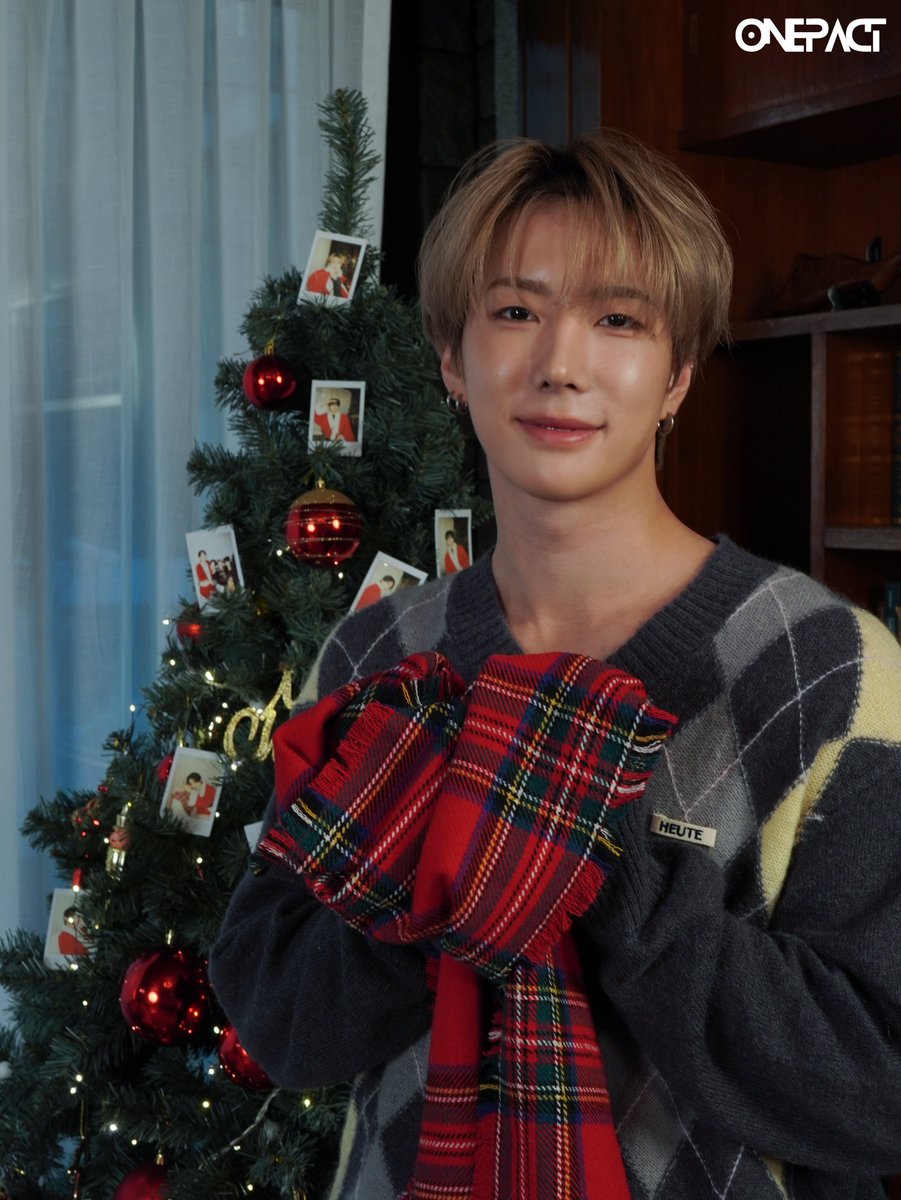 onepact_'s tweet photo. [ONE&amp;BEHIND♥]        

𖢔꙳𐂂𖥧˖* 𝙼𝚎𝚛𝚛𝚢 𝚇𝚖𝚊𝚜 ࿄ཽ·𓂃𓍄𓄽

#ONEPACT #원팩트 
#ONE_BEHIND
#JONGWOO #종우 https://t.co/ihxf3jG6zq