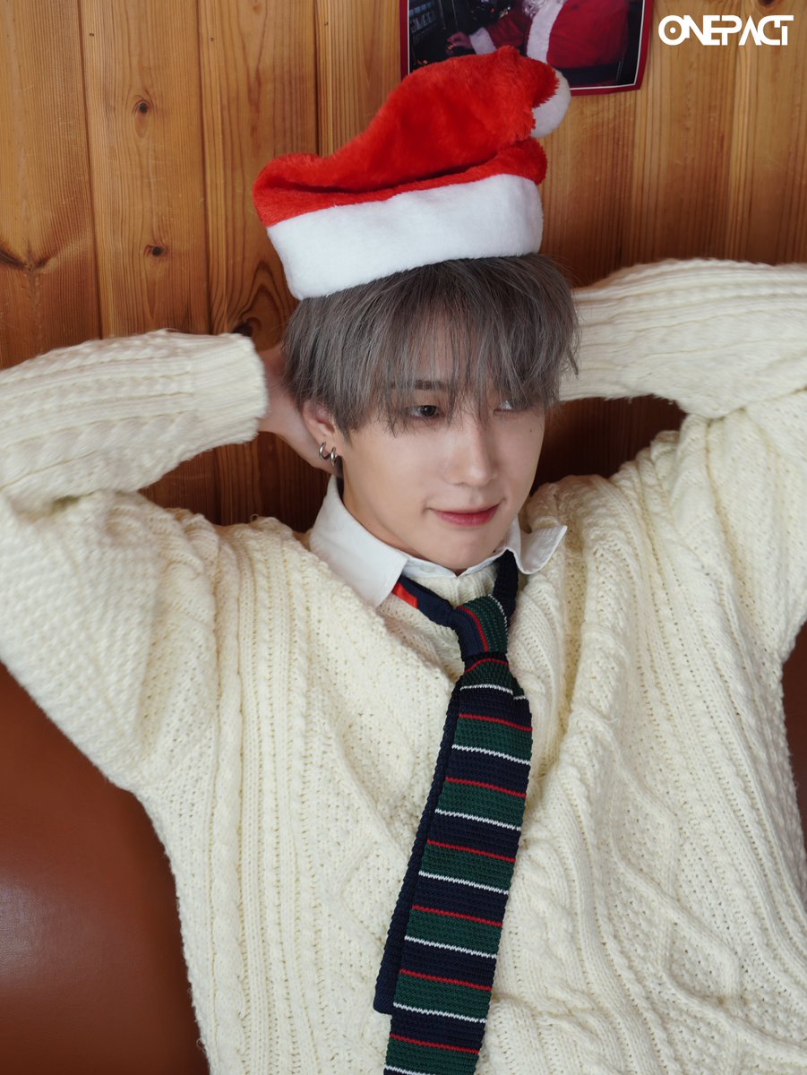 onepact_'s tweet photo. [ONE&amp;BEHIND♥]        

𖢔꙳𐂂𖥧˖* 𝙼𝚎𝚛𝚛𝚢 𝚇𝚖𝚊𝚜 ࿄ཽ·𓂃𓍄𓄽

#ONEPACT #원팩트 
#ONE_BEHIND
#JONGWOO #종우 https://t.co/ihxf3jG6zq