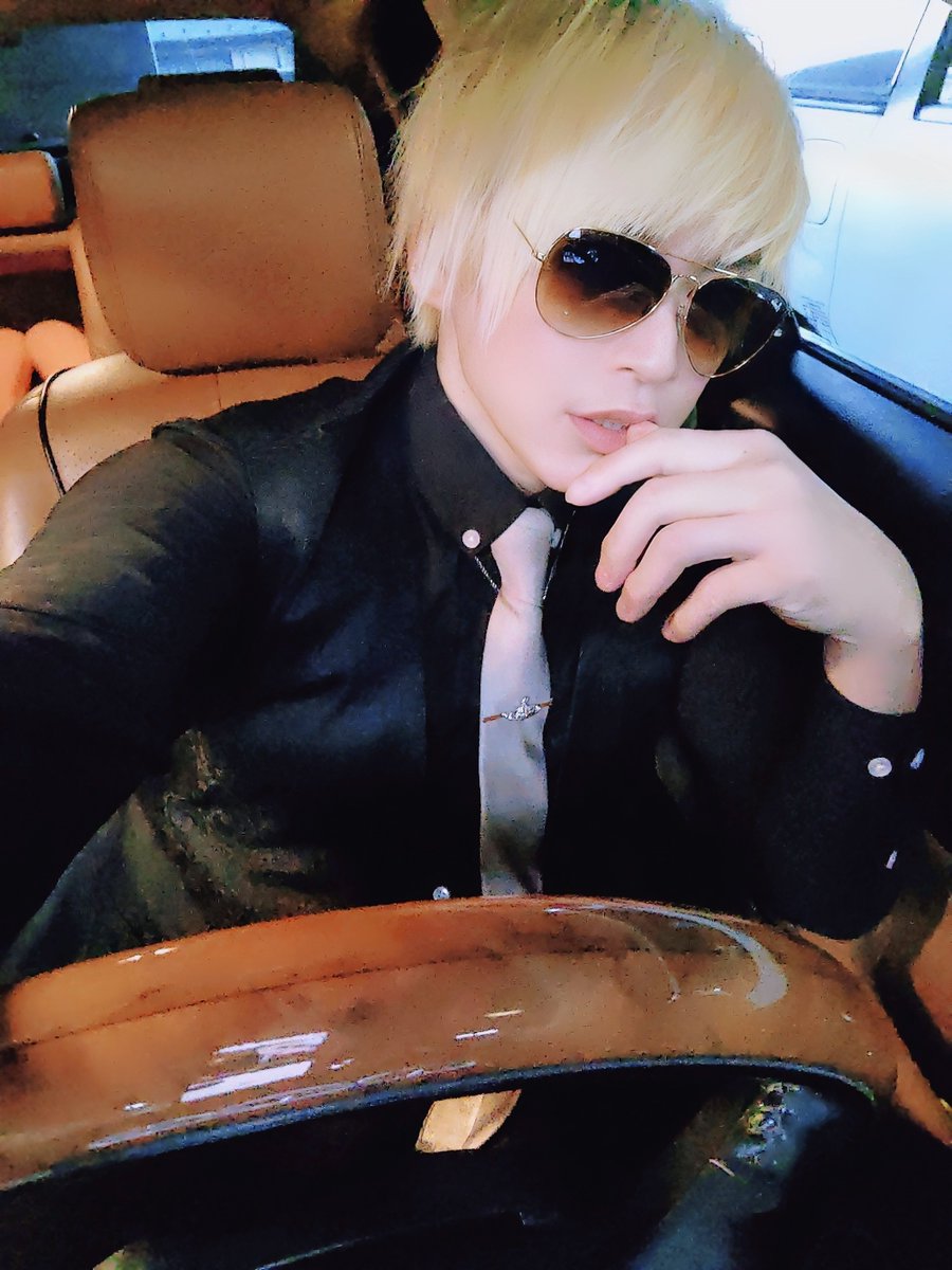 メリクリイブ!
今日だけ髪型オールバックじゃありません。今からピクラー様たちとイルミネーション見てきます。良いの撮れたら写真アップしますネ! 