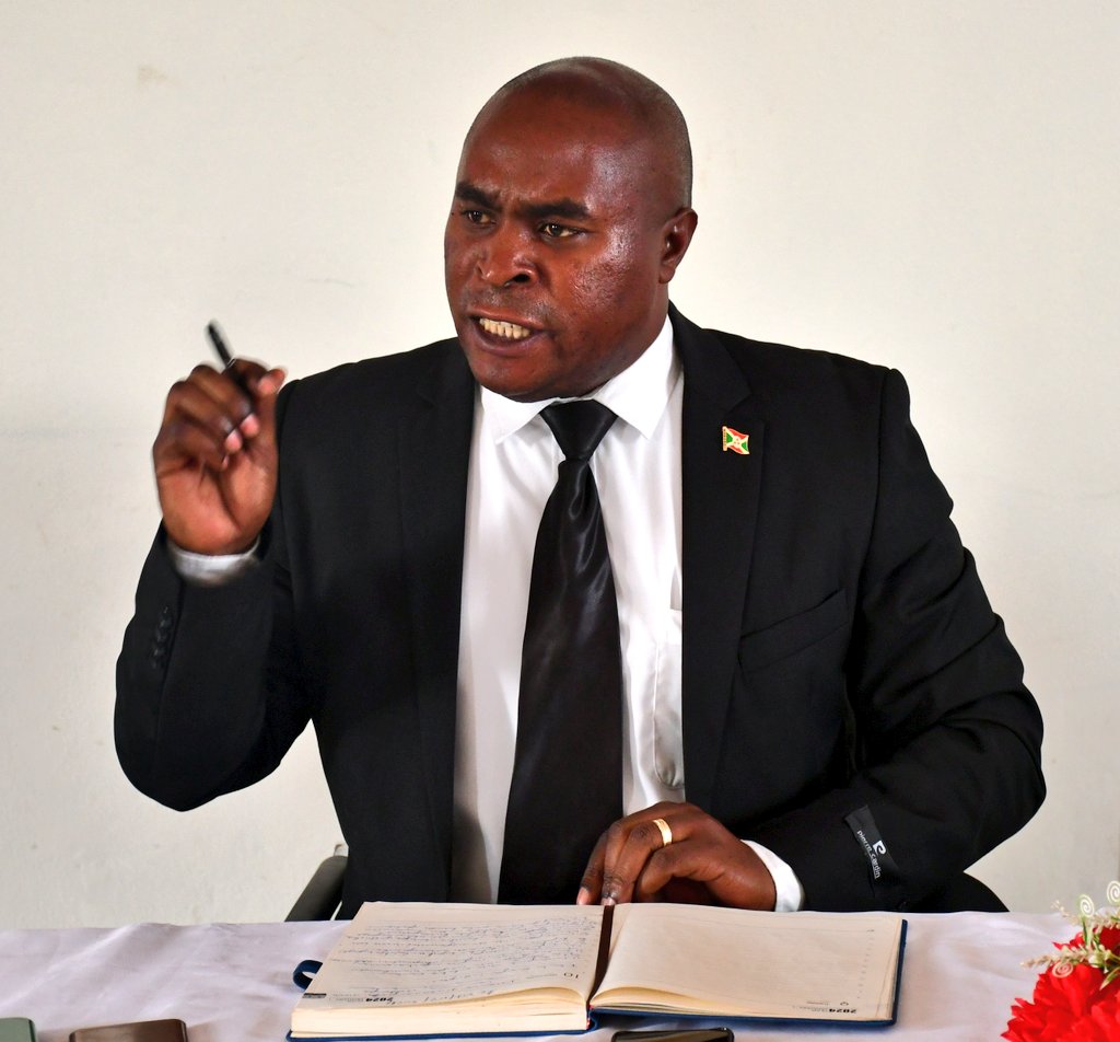 Province Kayanza tweet media
