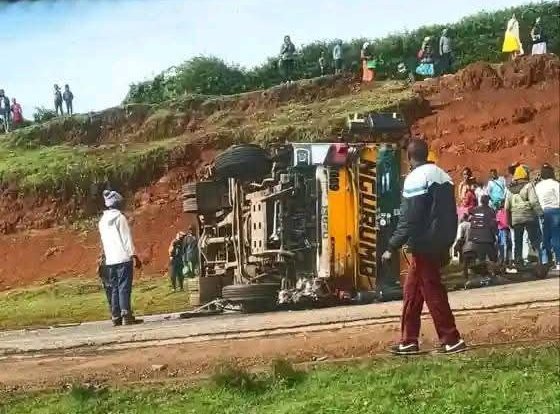 BroadCentrixKE's tweet photo. @JOHNMUTHONI1 @loddca @Mizani254 @DjSoxxy @africaupdates @Ma3Route @matatuke @MajimajiKenya @motoristsoffice @CaptainOchenge @road_driving @roadsensekenya @RSF_2020 @BrianOdamah @Waigwabon @karugawanjuguna @ntsa_kenya @HonAnthonyMutua @karugawanjuguna most Nganya drivers are known to drive short distances but some days you find them rushing to Naivasha, funerals, weddings &amp; graduations. How experienced are they in long distance driving? Let's exercise caution &amp; arrive Alive. @Ma3Route @loddca @RSAIKenya https://t.co/0AJgDrNop2