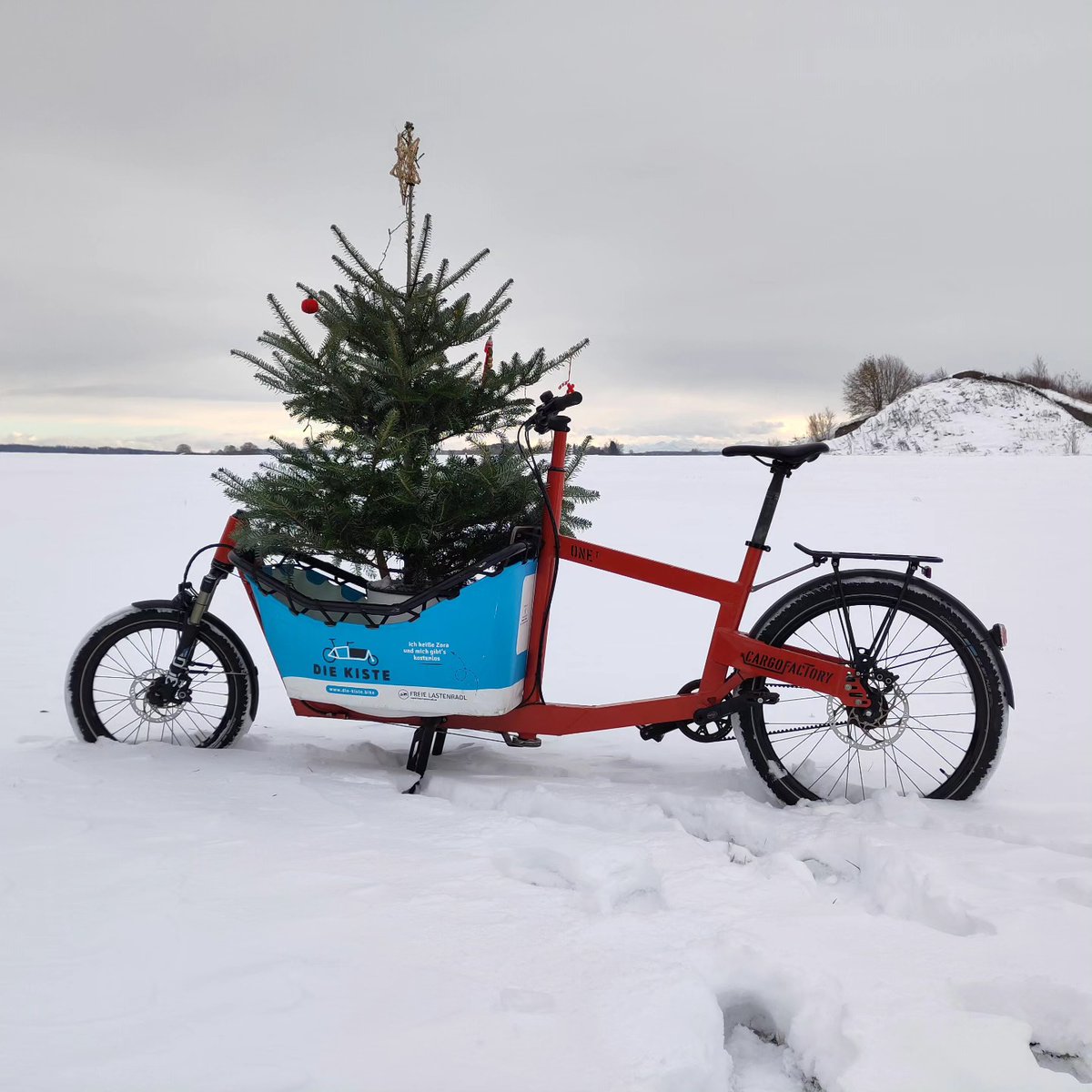 Frohe Festtage wünscht Dir Dein Radentscheid München!

(Danke an die Freien Lastenradl für das Bild!)