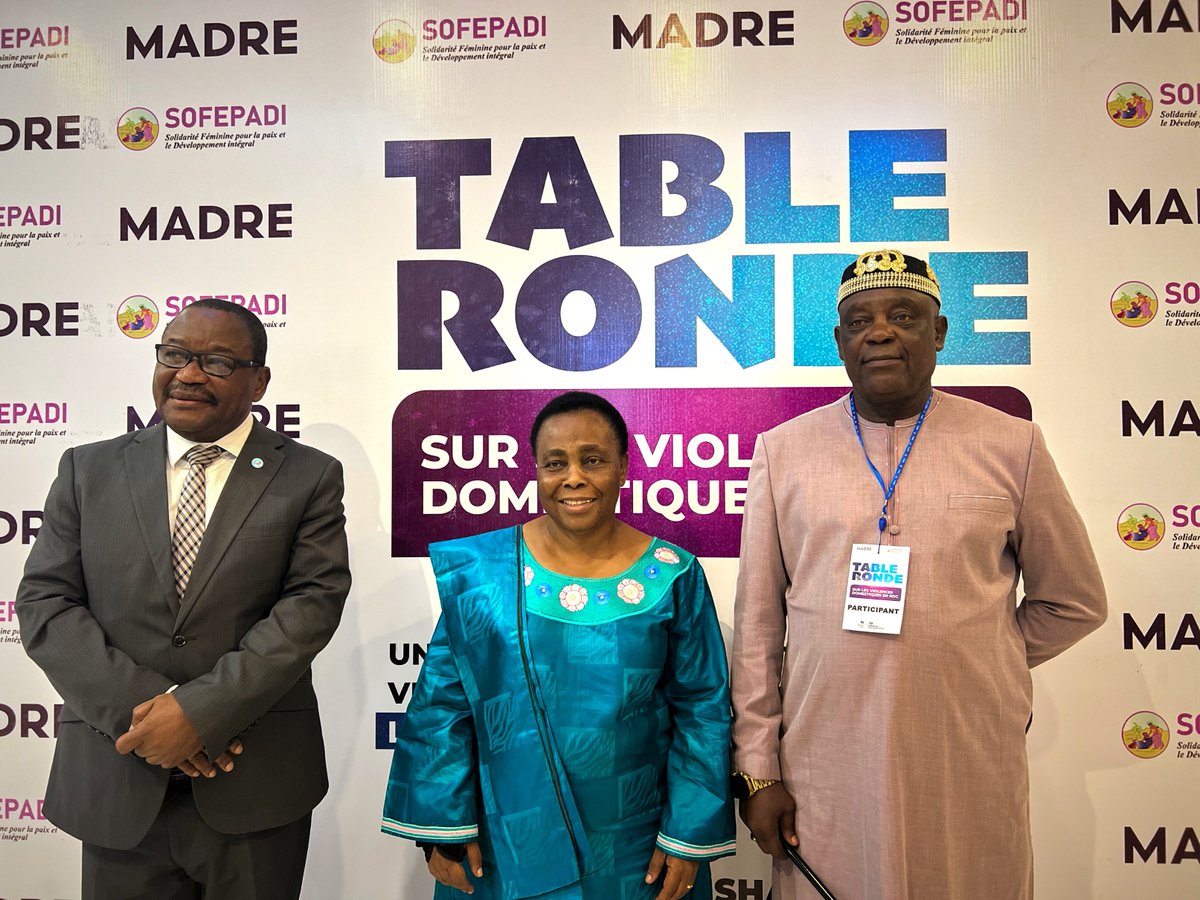 sofepadi's tweet photo. 📢 Retour sur la première table ronde nationale sur les violences domestiques en RDC, tenue le 19 décembre 2024 à Kinshasa. Des acteurs clés se sont réunis pour discuter d’une loi spécifique contre les violences domestiques. Unis pour mettre fin à cette crise silencieuse !

À l’issue, nous avons obtenu :  
✅Un engagement public renouvelé des acteurs clés pour soutenir l’adoption de la loi sur les violences domestiques.  
✅Un document contenant des recommandations concrètes issues des échanges pour guider les prochaines étapes du plaidoyer.
@MADREspeaks @droitshumainscd @MingenreRdc @cndhrdc @UNFPARDC
