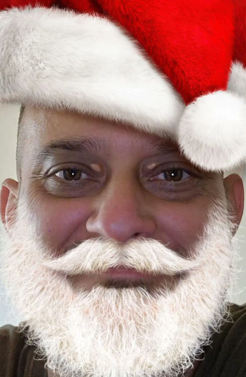 g2orge's tweet photo. #MOS #santa #craciun #photolab #Poza #zilei https://t.co/hcwRVEXc0H