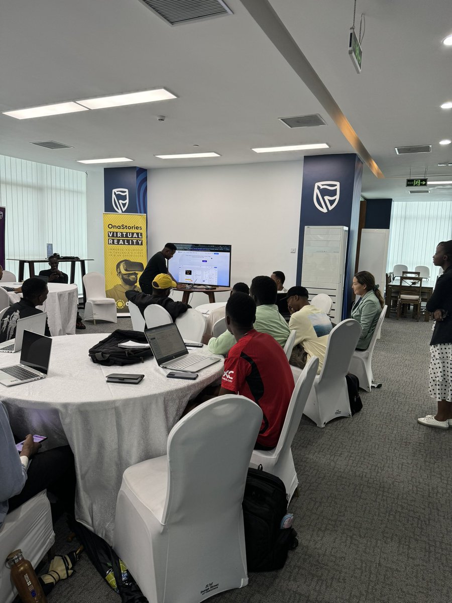 𝙶𝙰𝙱𝚈 𝙻𝙾𝚅𝙴𝚂 𝚃𝙴𝙲𝙷 7.o tweet media