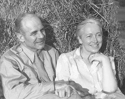 DoolittleNet's tweet photo. Today in history Jimmy Doolittle married Josephine "Joe" E. Daniels in 1917. The couple had two children. https://t.co/waHJBTsFsu