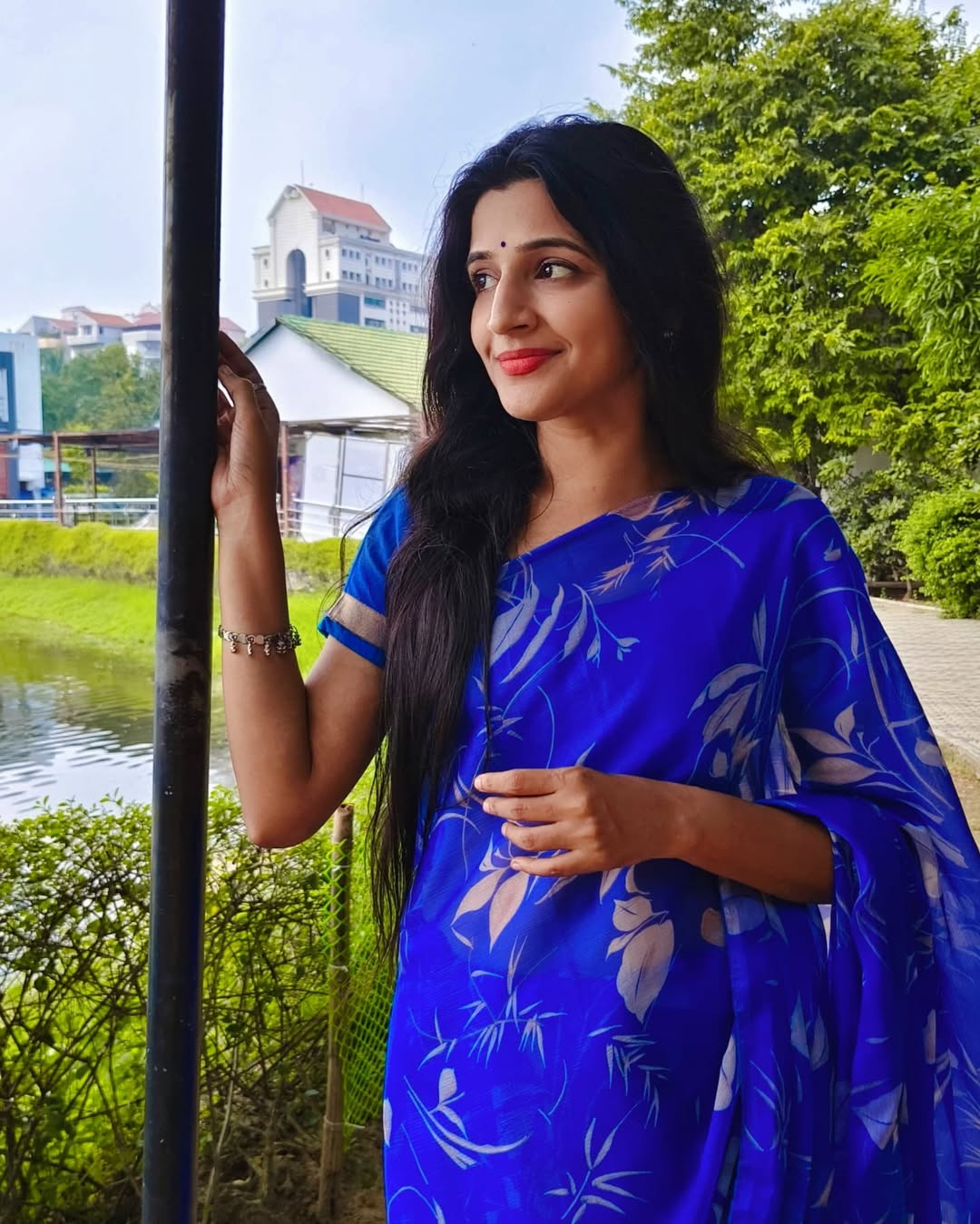 GfjWe3NWsAAB7X-?format=jpg&name=large