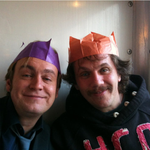 Pozorovate2's tweet image. Merry X-mas Eve!
I wish you all the best!
Let this photo from #AshesToAshes backstage improve your mood🥰