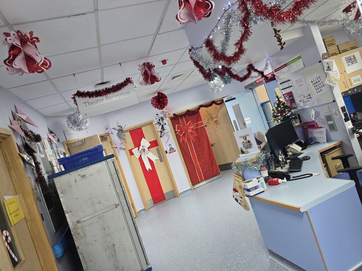 Vin Paleri (@vinpaleri) on Twitter photo End of another year in the magic factory: early starts & late finishes, many celebrations & some tears, trainees & fellows moving on, countless lives changed for the better. Some lost depite best efforts <a href="/royalmarsdenNHS/">The Royal Marsden NHS Foundation Trust</a> End of another year in the magic factory: early starts & late finishes, many celebrations & some tears, trainees & fellows moving on, countless lives changed for the better. Some lost depite best efforts <a href="/royalmarsdenNHS/">The Royal Marsden NHS Foundation Trust</a>