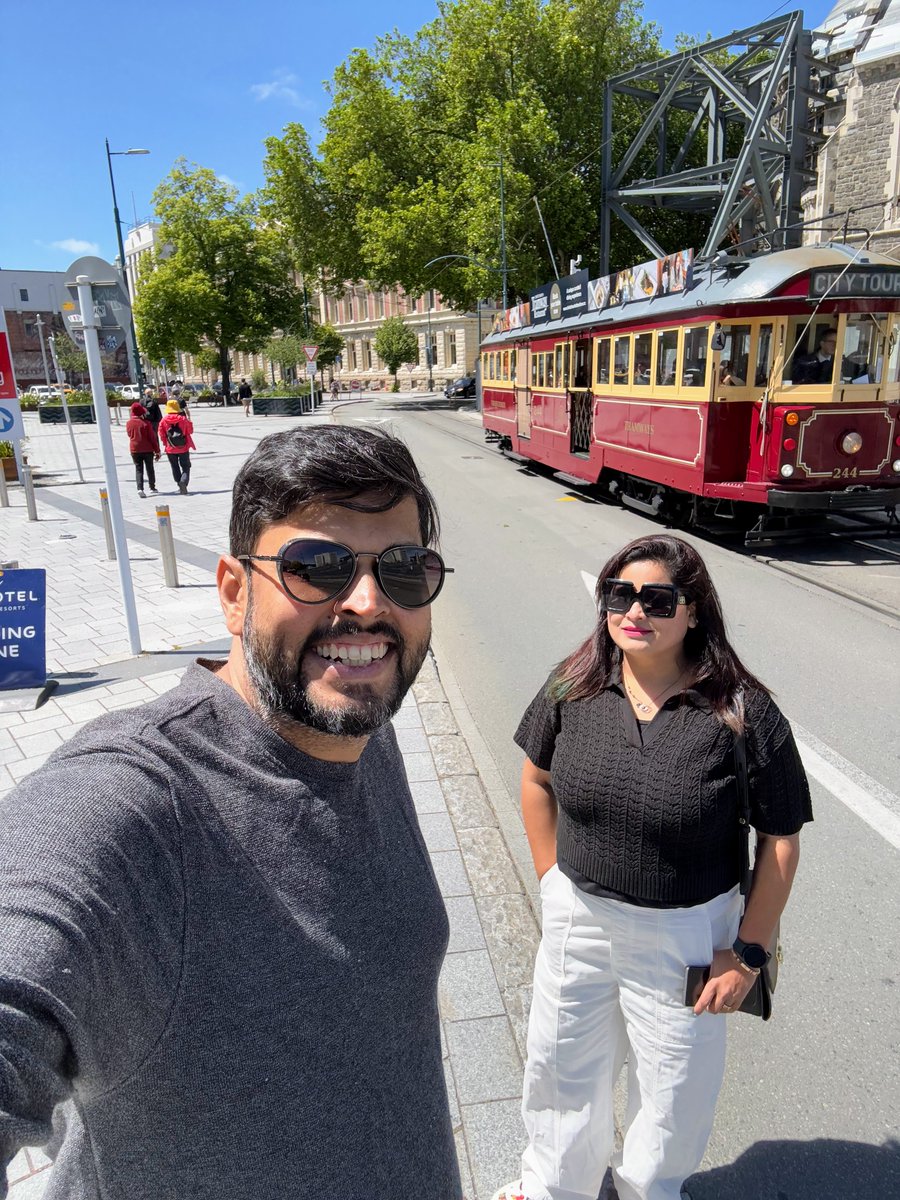 airmilespoints's tweet image. Who needs a fat wallet when you’ve got fat credit card points? 💳✨

🌏 Turned a ₹12L luxury trip to New Zealand into just ₹2L for a couple!

From epic road trips 🚗💨
 to luxury stays 🏨✨ and 
breathtaking landscapes 🏔️🌄, 

this dream trip became reality—all thanks to smart…