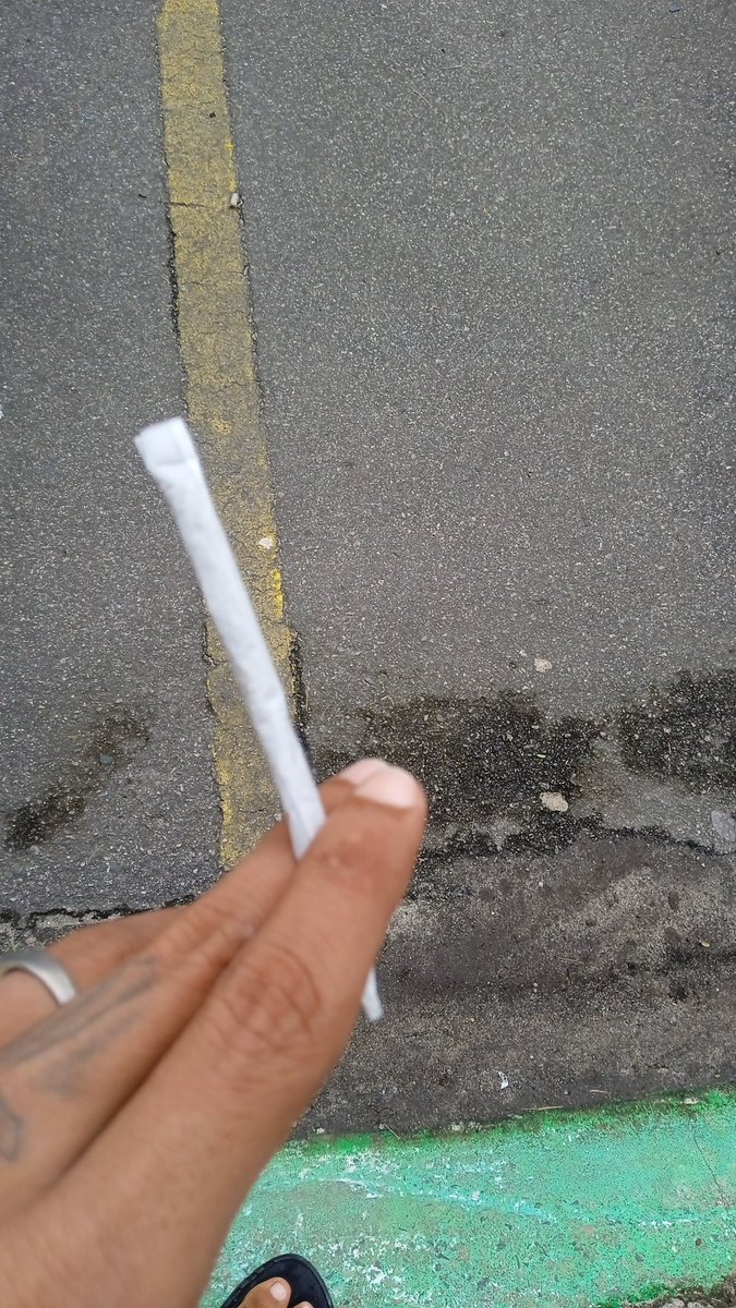 🧑‍🎄🍁🕊️🚬