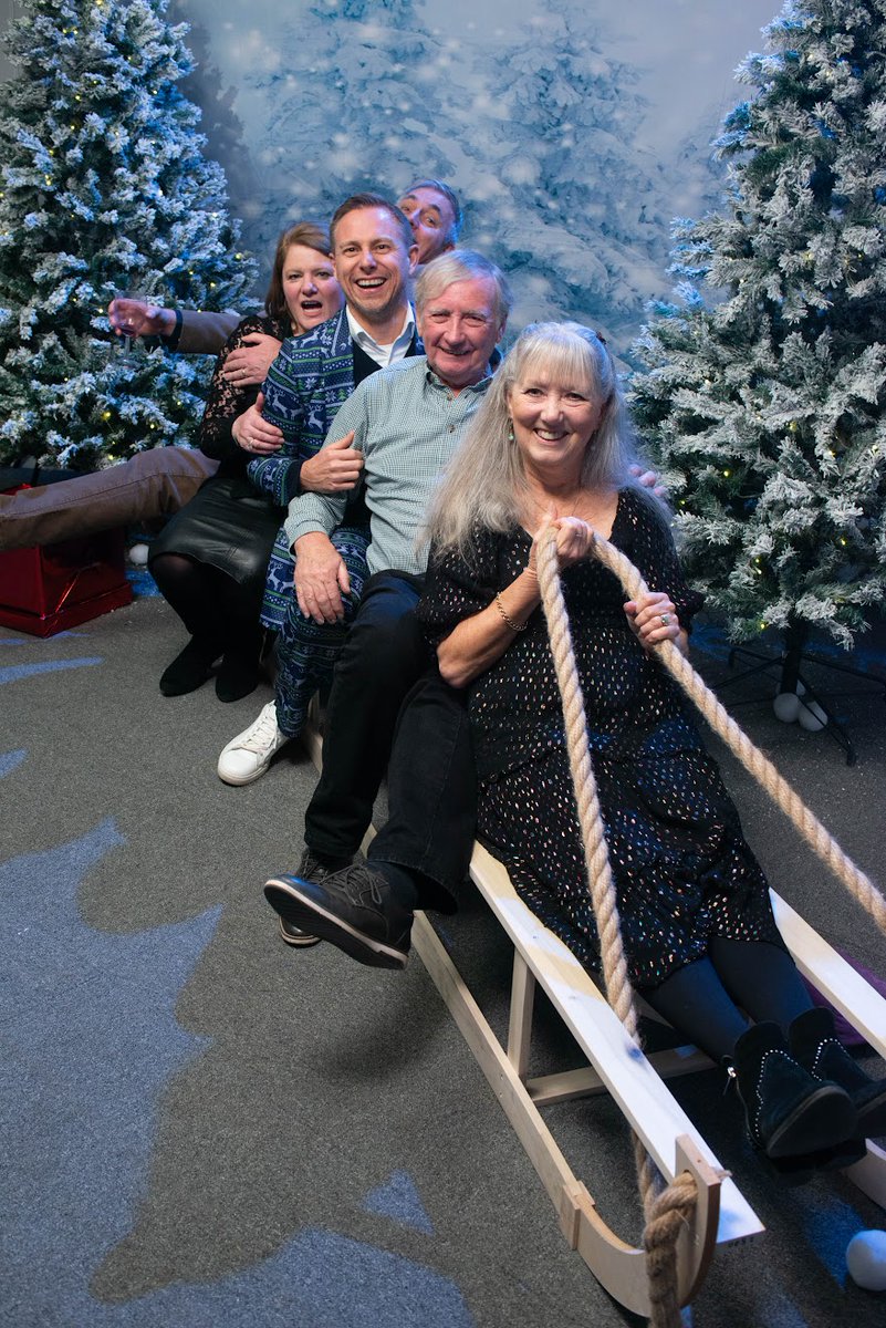 And that's a wrap 🎁

Thank you to all our customers, partners, suppliers and everyone else who has made 2024 a year to remember for Forza.

We had the best time celebrating at our annual Christmas party ❄️

Enjoy the break everyone!