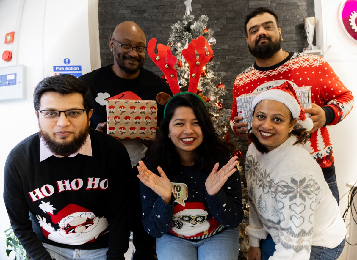 IntSolRecruit's tweet image. Final countdown to Christmas. Hope your holidays are full of love and laughter. Happy Holidays! 

#IntSol #Recruitment #happyholiday #christmas #countdowntochristmas