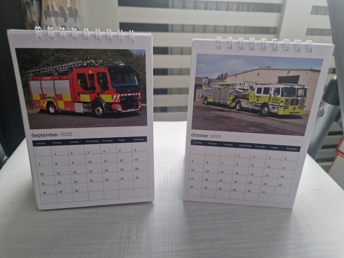 fireenguk's tweet image. 🎅 🎄 Xmas Giveaway 🎄 🎅 
Well it's that time of year again and just like last year I'll be giving away 2 desk calenders to 2 lucky winners! You have until 30th December to like and retweet this post and 2 winners will be picked at random. Happy Christmas Everyone 🎅 🎄 🚒📷