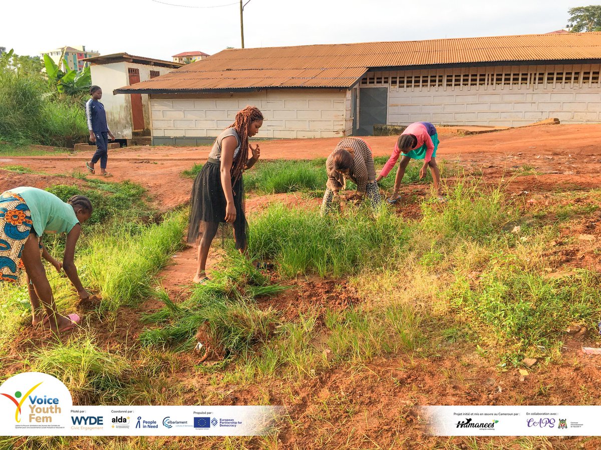 humaneesCMR's tweet photo. 🗣 #VoiceYouthFem

💧Clean water action in Yaoundé IV!

🗓️ 11/24/2024, Youth from Borne 10 cleaned a vital water point, ensuring better access for their community 🌿🌍

✅ Protect natural resources.
✅ Improve community well-being.
✅ Local actions, global impact!

#WYDEngagement https://t.co/aCBkuJckqw