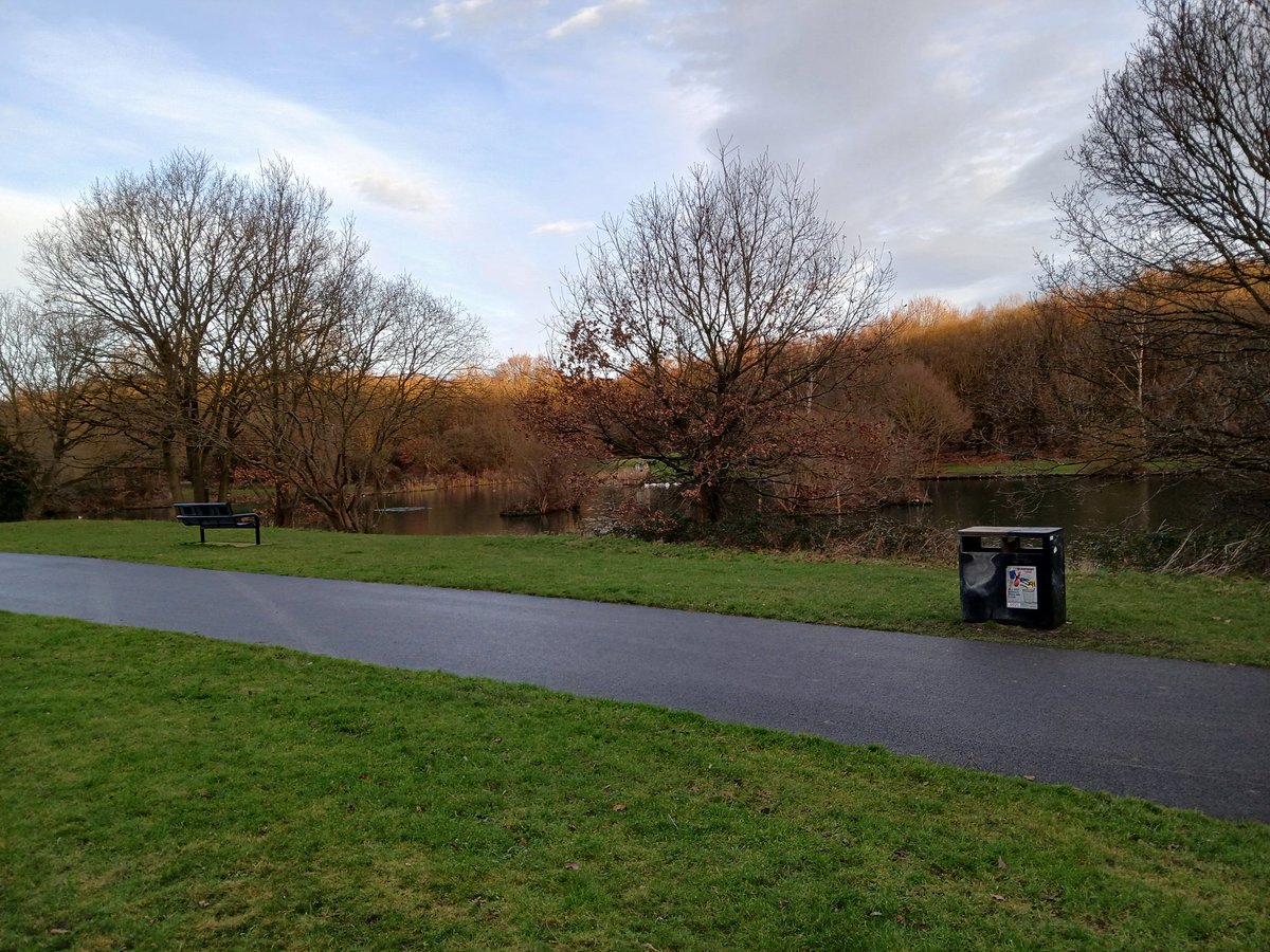 paulcli's tweet image. 3.5 miles this morning at a slower pace of 10:20 :)