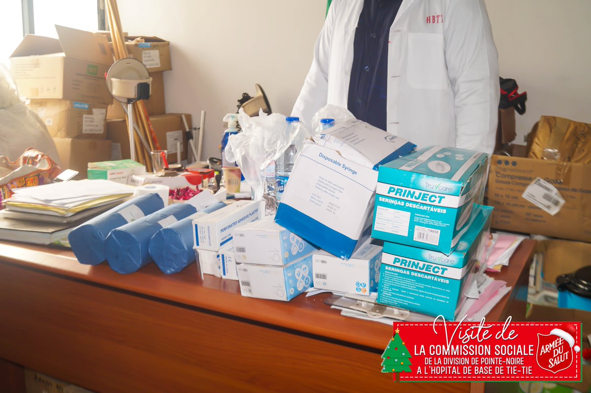 RTASCONGO's tweet image. 🎄l'Armée du Salut à Pointe-Noire : sous l'instruction du Colonel Jean Laurore CLENAT, une visite au service pédiatrie de Tié-Tié a apporté joie, jouets et kits médicaux aux enfants et au personnel. 
❤️Cœur de chaque action. #Noël2024 
@GeneralSalvArmy