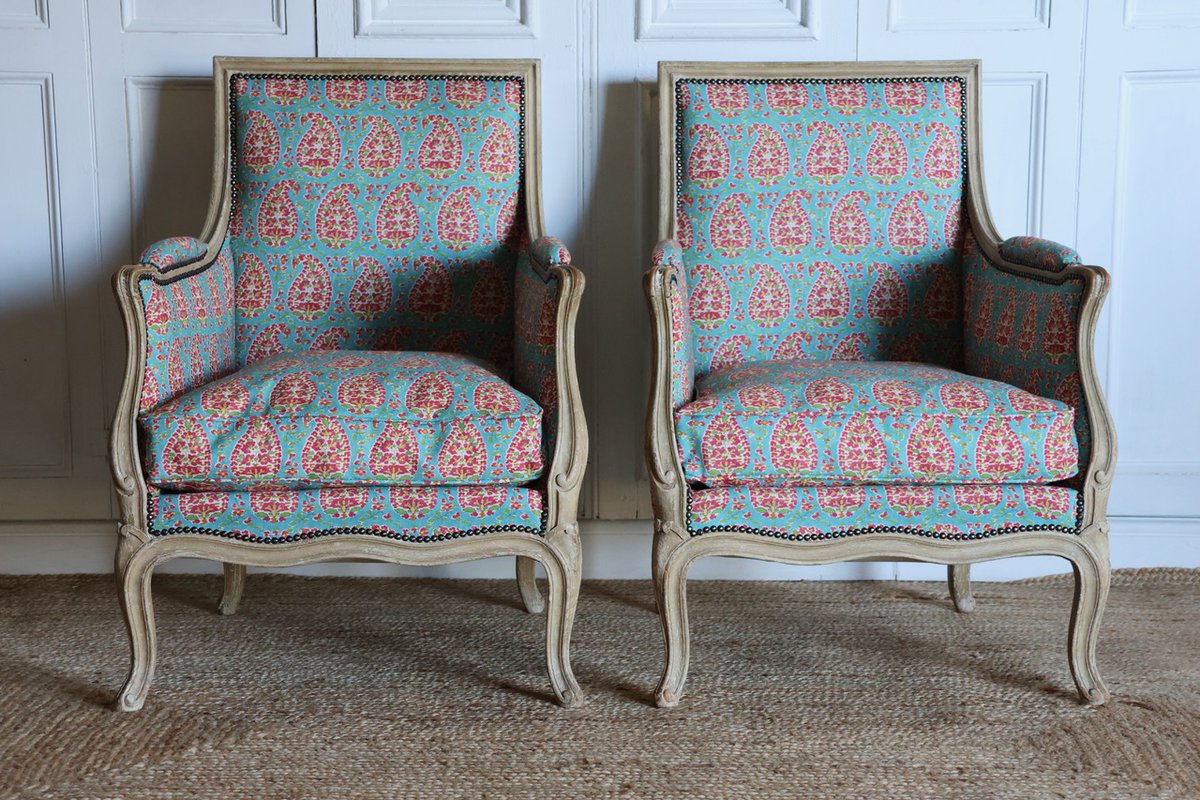 BrownriggUK's tweet image. Pair of Late 19th/ Early C20th French Painted Armchairs in Original paint

tinyurl.com/yc3ae7bk

#antiquearmchair #antiquechair #pairofchair #antique #furniture