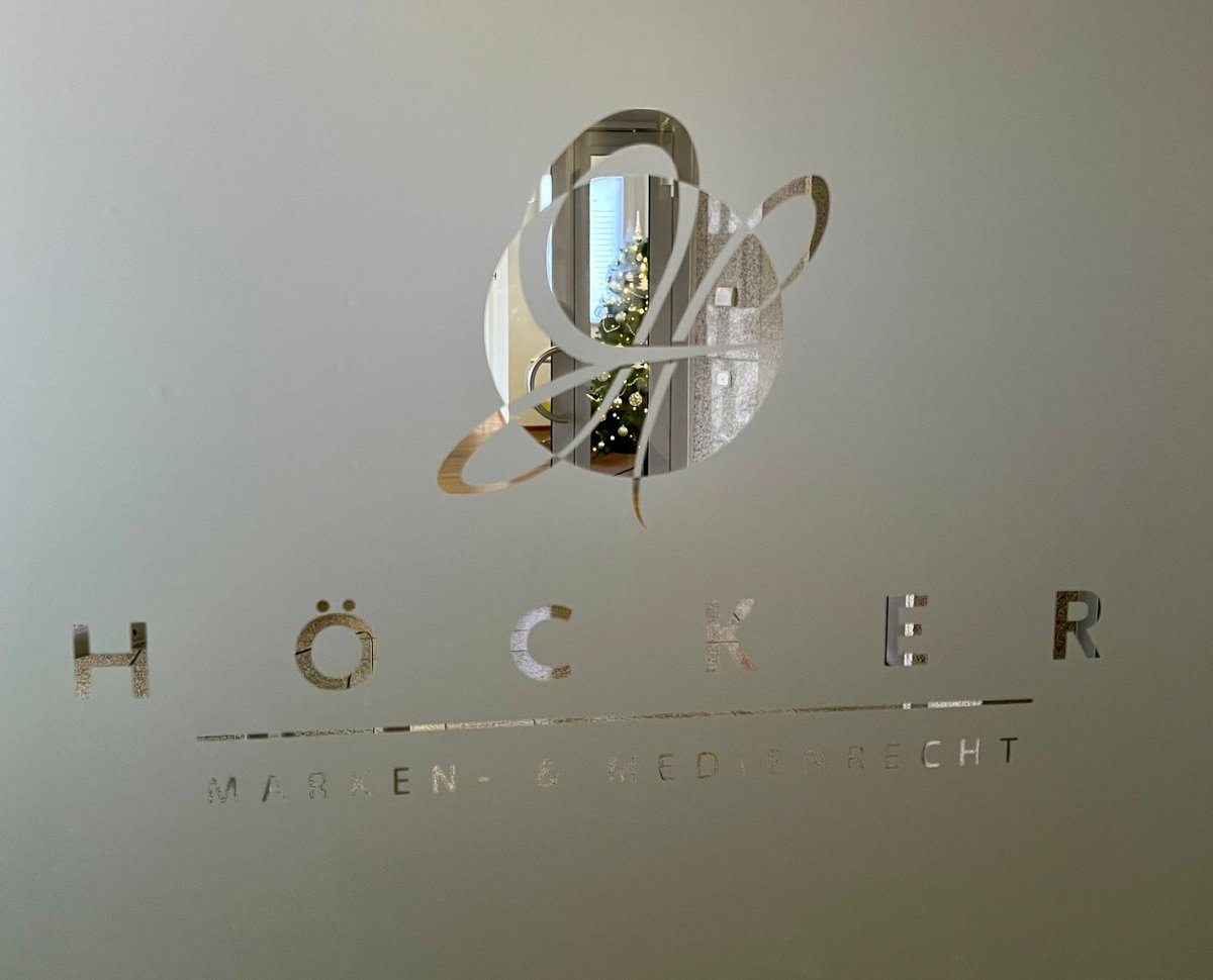 HÖCKER wünscht allen ein frohes und gesegnetes Weihnachtsfest im Kreis ihrer Lieben 💚