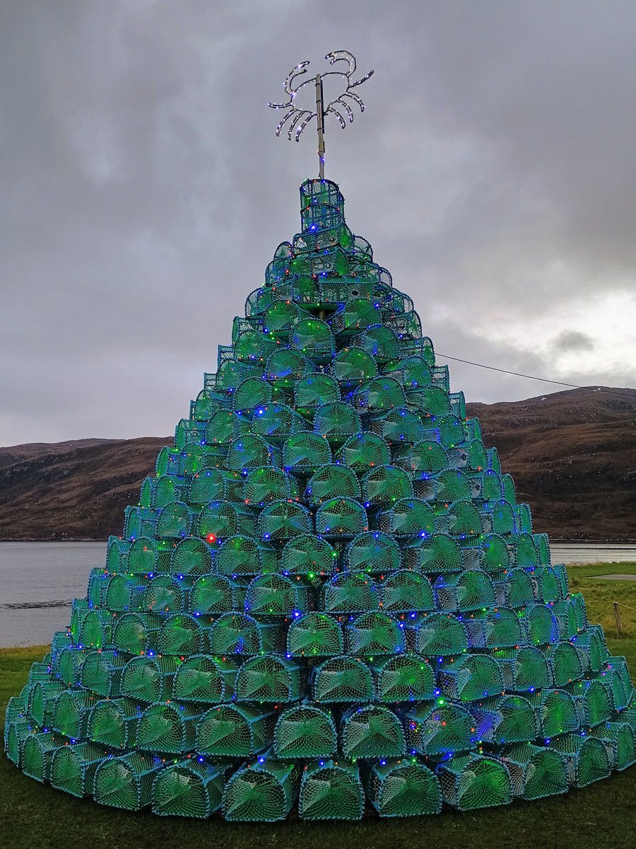 KHD_2017's tweet photo. @PetrocTrelawny @BBCRadio3 @ntmichaelsmount Good morning Petroc and happy #ChristmasEve to you and the R3 Team. Here's our #CreelTree here in #Ullapool
Wishing you all the best for the festive season. Katharine https://t.co/7qPR8XEGbW