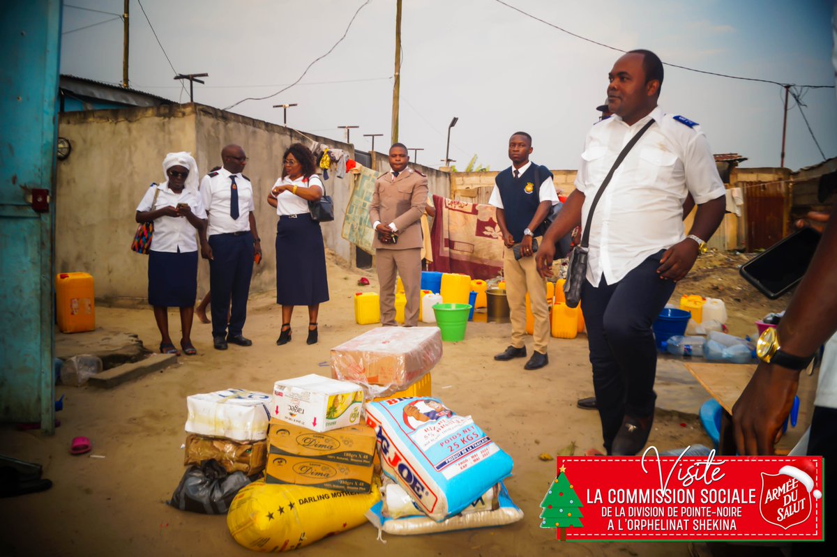RTASCONGO's tweet image. 🎄 Noël à l'Orphelinat Shekina : l'Armée du Salut à Pointe-Noire a offert vivres, non-vivres et espoir aux enfants de NkoiKou. Un geste de générosité sous l'instruction du Colonel Jean Laurore CLENAT pour célébrer l’amour et la solidarité. ❤️ #Noël2024  @GeneralSalvArmy