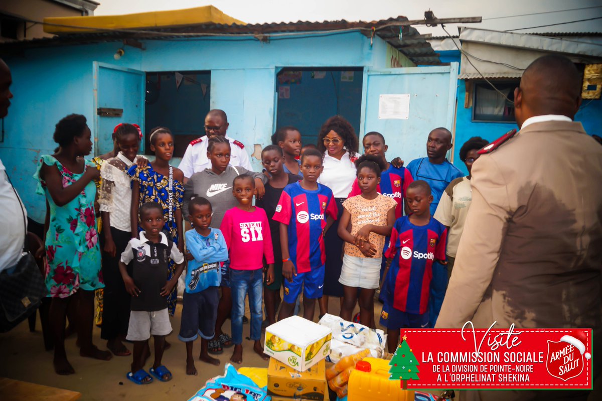 RTASCONGO's tweet image. 🎄 Noël à l'Orphelinat Shekina : l'Armée du Salut à Pointe-Noire a offert vivres, non-vivres et espoir aux enfants de NkoiKou. Un geste de générosité sous l'instruction du Colonel Jean Laurore CLENAT pour célébrer l’amour et la solidarité. ❤️ #Noël2024  @GeneralSalvArmy
