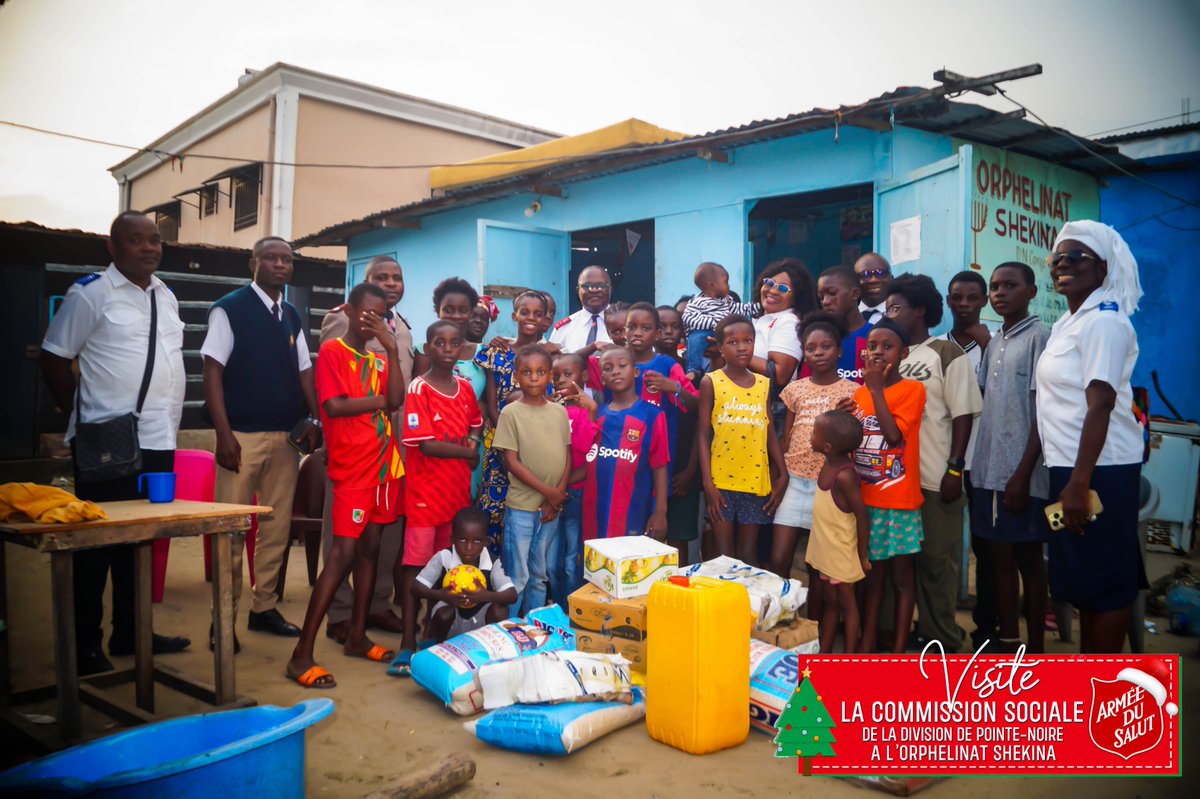 RTASCONGO's tweet image. 🎄 Noël à l'Orphelinat Shekina : l'Armée du Salut à Pointe-Noire a offert vivres, non-vivres et espoir aux enfants de NkoiKou. Un geste de générosité sous l'instruction du Colonel Jean Laurore CLENAT pour célébrer l’amour et la solidarité. ❤️ #Noël2024  @GeneralSalvArmy