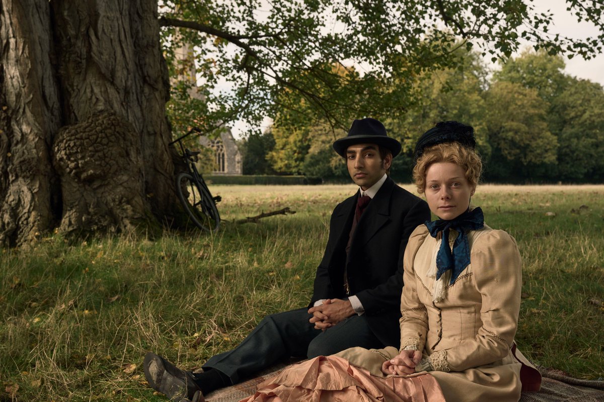 Royal Television Society (@rts_media) on Twitter photo What’s on TV:
<a href="/CeliaImrie/">Celia Imrie</a>, Éanna Hardwicke, <a href="/MawaanR/">Mawaan Rizwan</a> and Phoebe Horn star in <a href="/Markgatiss/">Mark Gatiss 💙</a>'s A Ghost Story for Christmas
A Ghost Story for Christmas, tonight on <a href="/BBCTwo/">BBC Two</a>
rts.org.uk/article/what-w… What’s on TV:
<a href="/CeliaImrie/">Celia Imrie</a>, Éanna Hardwicke, <a href="/MawaanR/">Mawaan Rizwan</a> and Phoebe Horn star in <a href="/Markgatiss/">Mark Gatiss 💙</a>'s A Ghost Story for Christmas
A Ghost Story for Christmas, tonight on <a href="/BBCTwo/">BBC Two</a>
rts.org.uk/article/what-w…