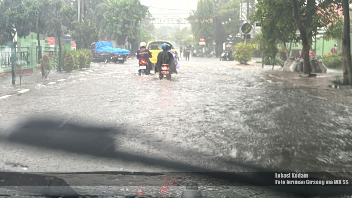 Radio Suara Surabaya tweet media