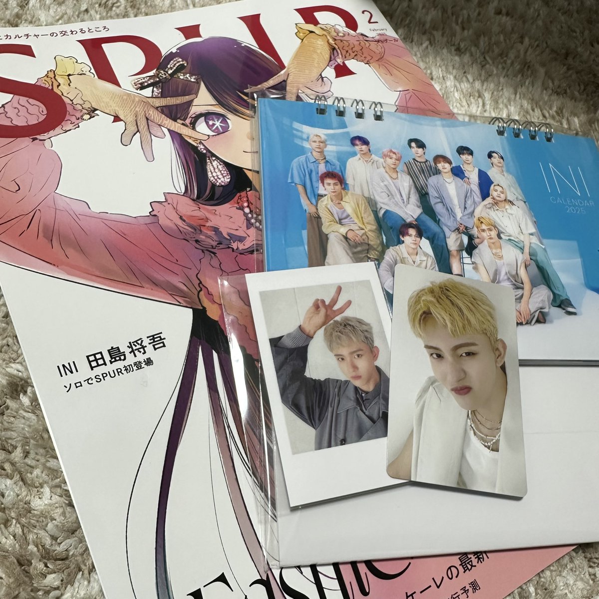 tajimini_INI's tweet image. たじの初単独モデルのお仕事☺︎
どんな洋服を着てもかっこよく可愛く
着こなしててさすがすぎた！！
MINIへの想いも10人のメンバーへの想いも
全部全部たじらしくて💚
『心踊る瞬間に向かう人』。素敵すぎる🥹

カレンダーも無事自引きして
たじ来てくれた🎅🏻🎄
#シュプール2月号
#田島将吾