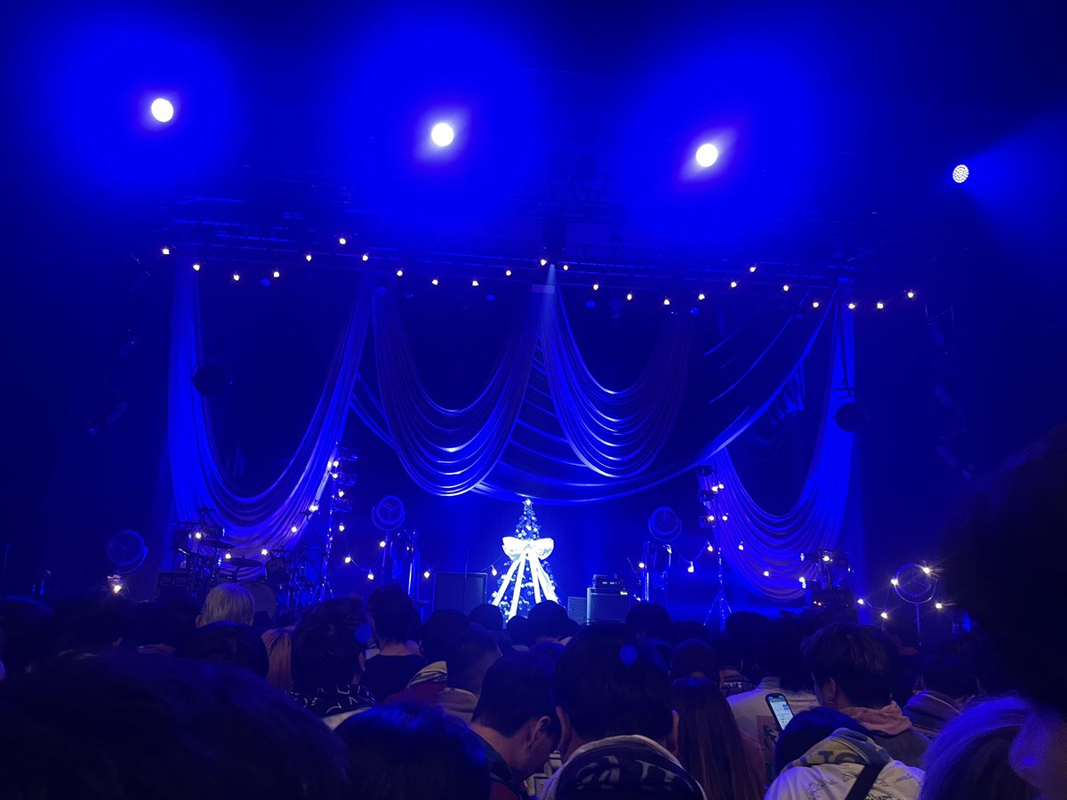tokoroten4g63's tweet photo. ライブ納めin豊洲pit
#SCANDAL #BESTXMAs #ベスクリ2024 https://t.co/oXcqwFHqCY