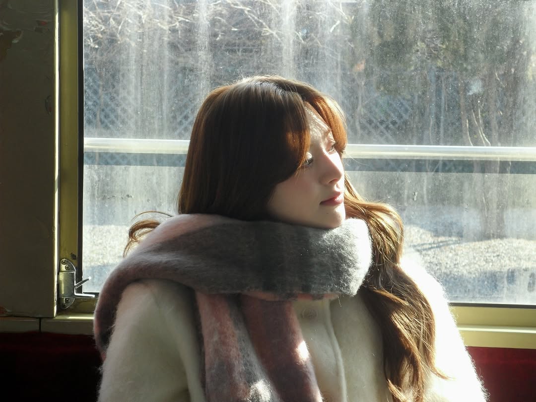 France_SeeunFan's tweet photo. 📸 ¦ #SEEUN a publiée de nouvelles photos sur son instagram personnel i.m.princesseun 🦊
"Bonjour ❄️"
#STAYC #OverU https://t.co/l47LdQ62Ni