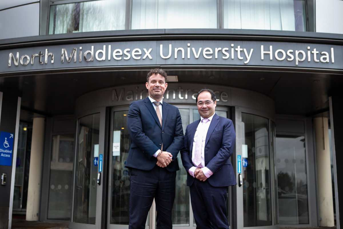 The year is ending so <a href="/RFLchiefexec/">Peter Landstrom</a> and myself have looked back on the past 12 months. There has been plenty to celebrate and also a year of challenges for the NHS and our trust. royalfree.nhs.uk/news/thank-you…