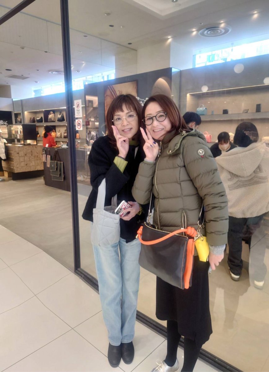madoka_oishi's tweet photo. 女子旅、楽しんでまぁーす🎶
美味しいモノがたくさん‥😋
食べまくり😋🥲
#石原詢子 さん
#女子旅
#楽しい
#enjoy
#trabel
#元念瀬川
#お世話になりました
#ありがとう
#大石まどか https://t.co/Y80gvvFdZV