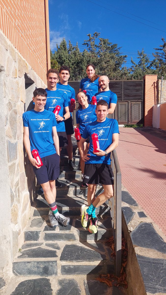 Feliz Navidad a todos y gracias por acompañarnos en este maravilloso 2024 🎄🎄

#TEAMCLAVERÍA