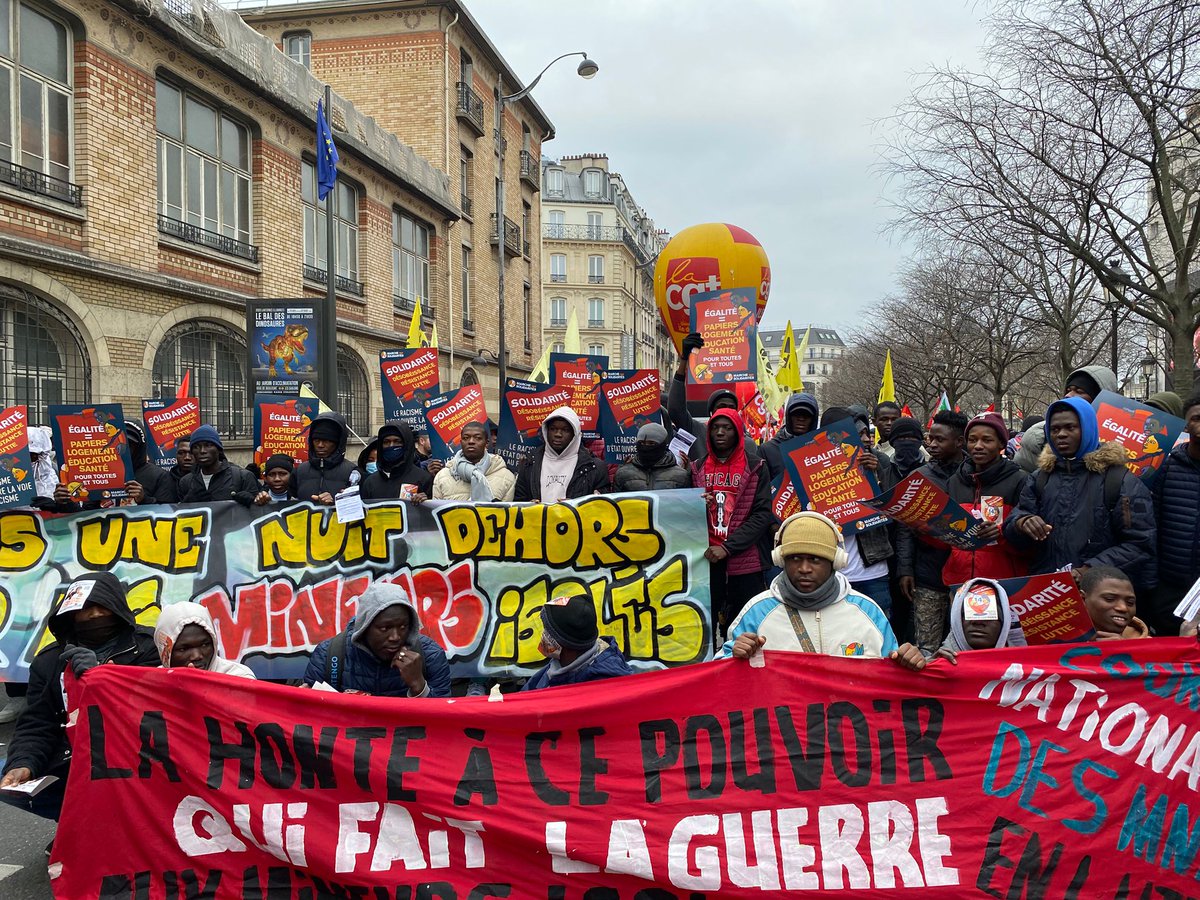 Marche des Solidarités tweet media