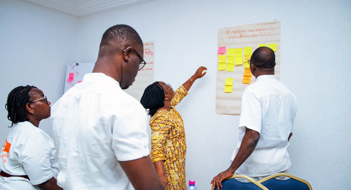 CoumbaDSow's tweet photo. Avant d’aller en congés, nous avons eu deux jours de retraite, pour une réflexion sur le rôle du Bureau de la Coordonatrice résidente @UN_Togo en termes de positionnement stratégique et appui aux agences des @UN_Togo dans notre accompagnement au Gouvernement du #Togo pour la mise en œuvre de ses priorités de développement.

Une opportunité de discuter des perspectives pour 2025 autour de UN 2.0, des innovations et du comportement qu’il faut avoir pour être, ensemble, plus efficaces et efficients.

Merci au maire de @VilleKpalime, Mr Winny Yawo Dogbatse, pour l’accueil dans sa belle ville et son partage des défis et opportunités à prendre en compte pour être encore plus vert et plus prospère.

#TogoDev