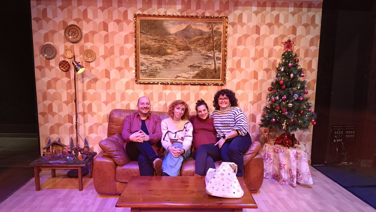 Converses postfunció! Diumenge vam parlar de representació de la perifèria amb LO NUESTRO i ahir sobre la història d'Antoni Benaiges amb EL MESTRE I EL MAR. Gràcies a tothom que hi ha participat!