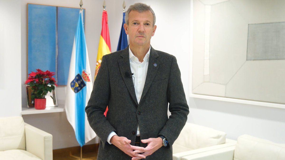 GaliciaAberta's tweet photo. 🎄🎉 O presidente da @Xunta, Alfonso Rueda, desexa a través deste vídeo a todos os galegos e galegas do exterior as mellores festas de Nadal e un próspero Aninovo 2️⃣0️⃣2️⃣5️⃣, recordándolles que Galicia sempre será o seu fogar

➡️ https://t.co/T64zIvce2E https://t.co/4Gzyq7hJRy