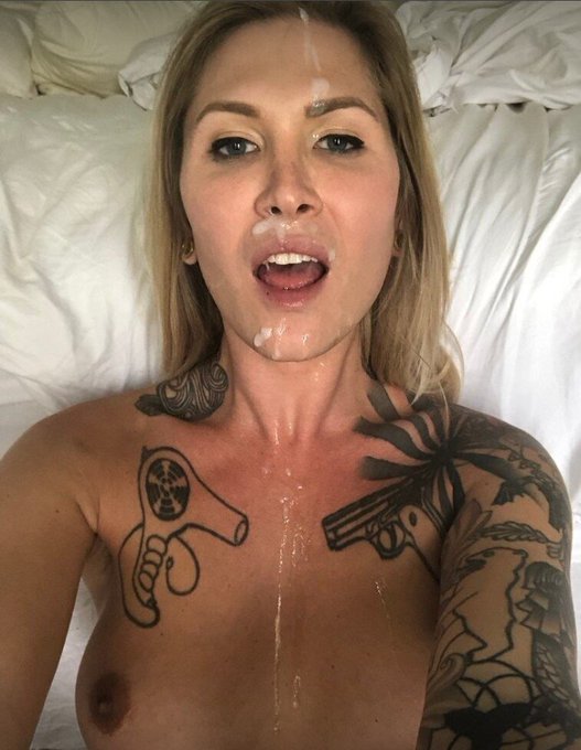 Official Danni Daniels - 1 pic. Want a taste? 💦 https://t.co/sAdaeF3qL2